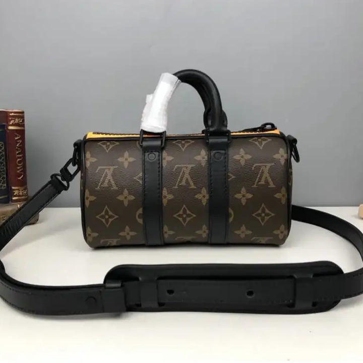 2204DJ0026 LV Bag 0728